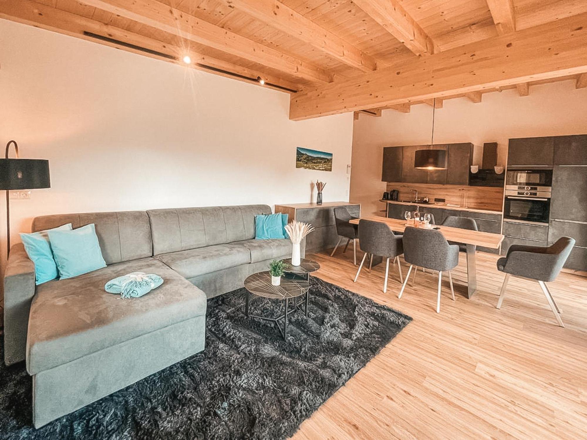 Zillerheart - Balcony Und Car Park By Alpenluxus Fuegen